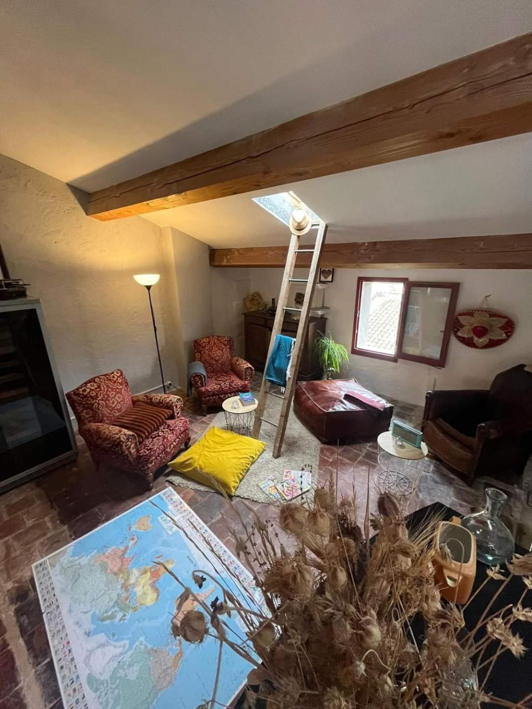 Nos Petites Chambres D'Hotes Lagrasse Bagian luar foto